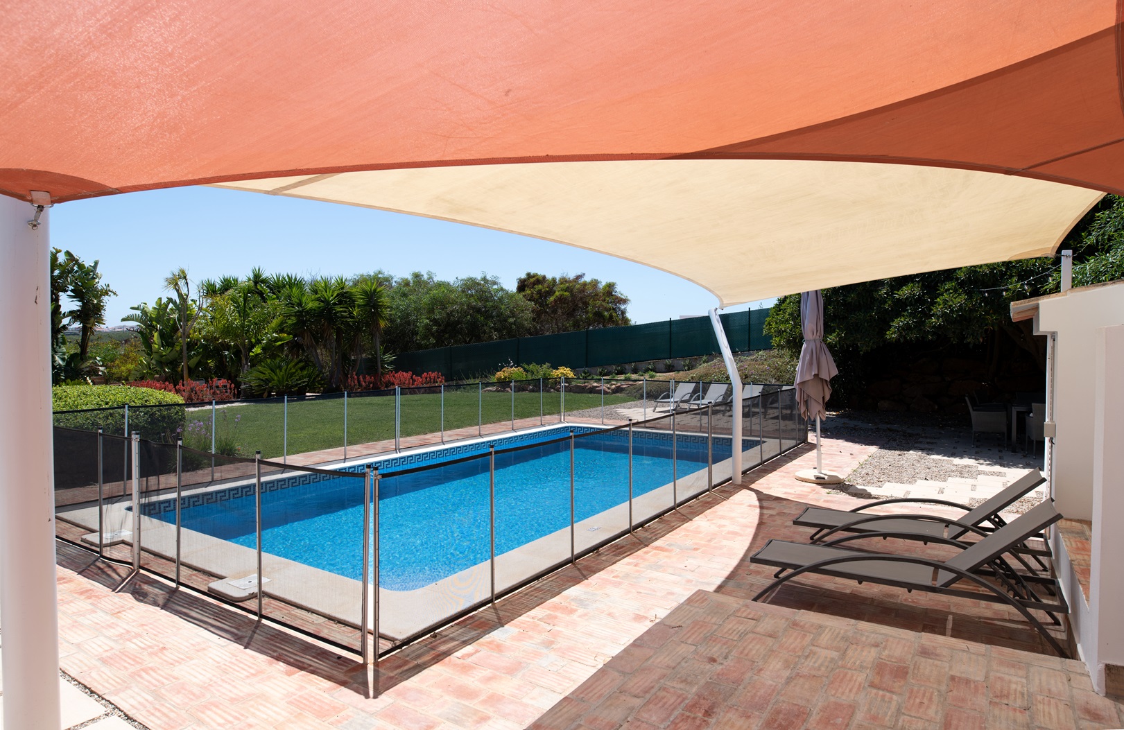 Safety Fence for Swimming Pools